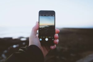 iPhone SE 4: Beklentileri Karşılayacak mı?