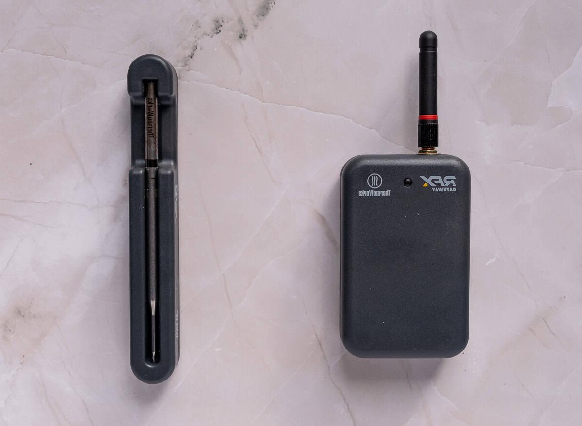Recensione Prodotto RFX di Thermoworks 3 Thermoworks RFX Gateway e sonda Meat.