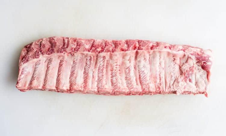 Costine di Maiale Affumicate – Perfette Ogni Volta 3 Rimozione della membrana argentata dalle costine