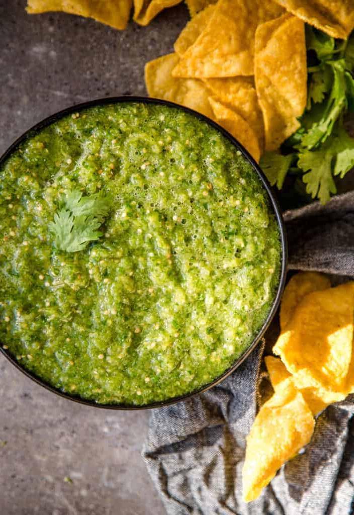 Ricette per il Cinco de Mayo per la Griglia o l'Affumicatore 4 Salsa di Tomatillo Affumicata