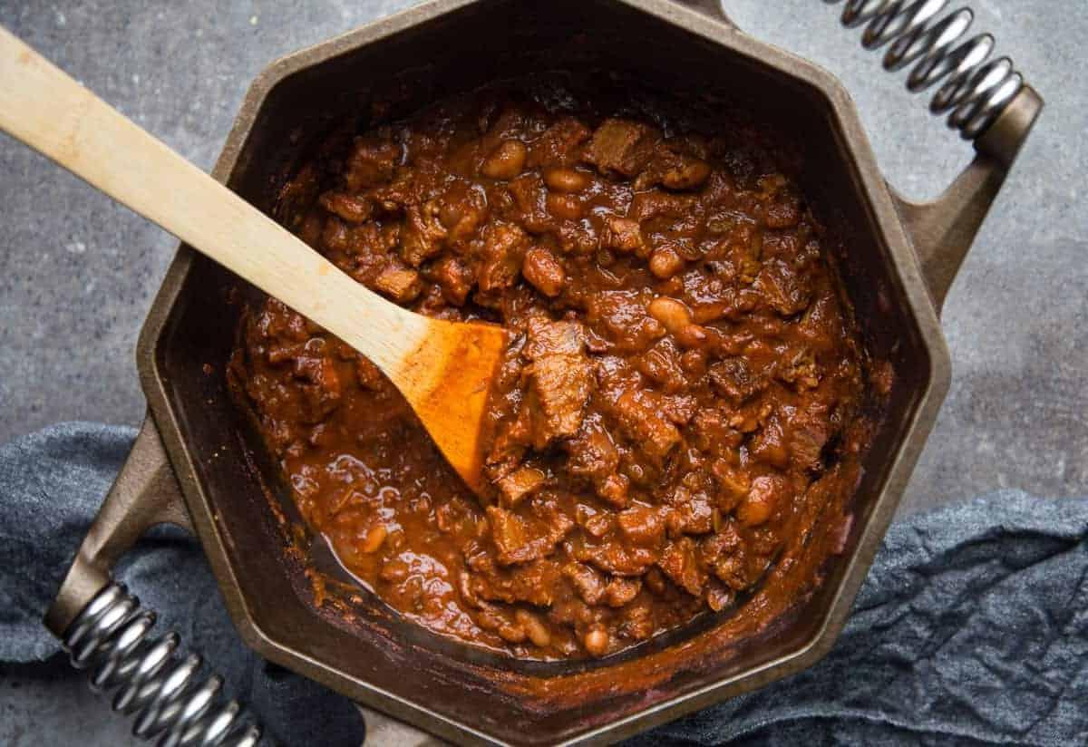 Nachos di Brisket di Manzo Affumicato (perfetti per il brisket avanzato) 4 Chili ricco e sostanzioso per nachos