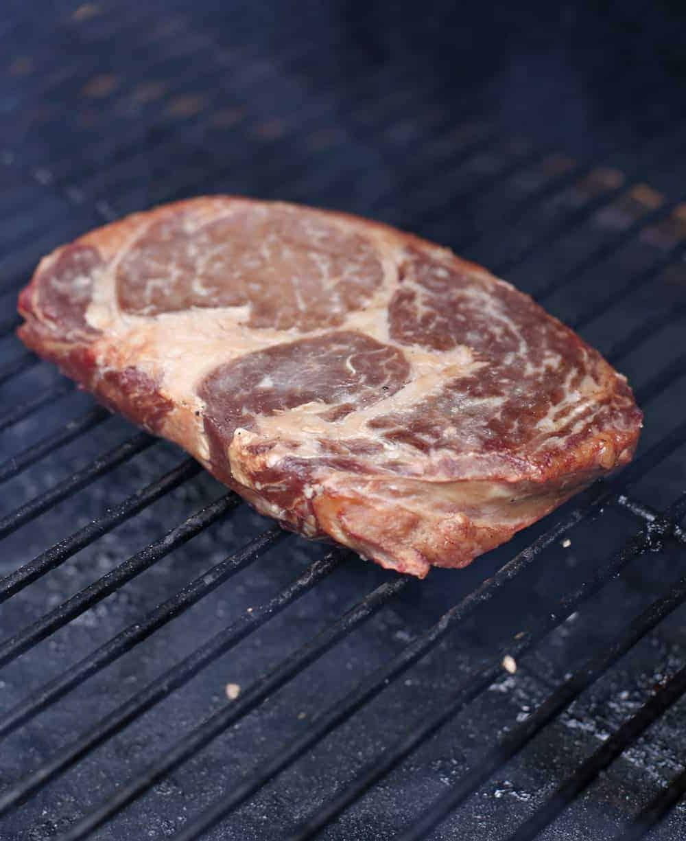 Bistecca Ribeye con Cottura Inversa 4 Bistecca Ribeye affumicata per il metodo di cottura inversa