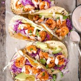 Tacos di Gamberi alla Griglia con Crema al Lime 6 tacos di gamberi alla griglia