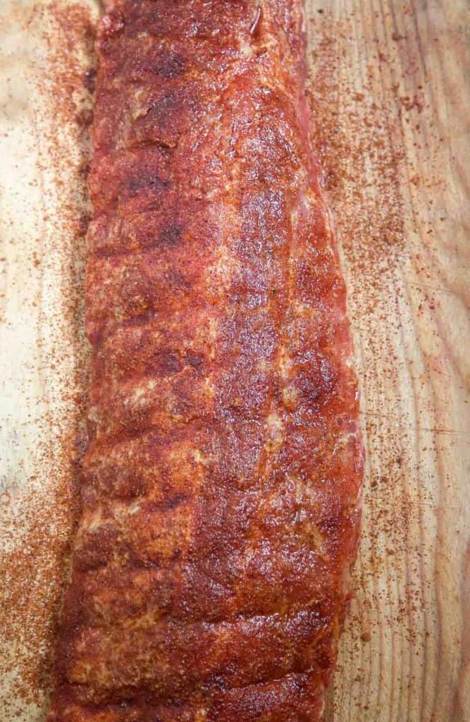 Costine Affumicate al Miele e Senape 6 baby back ribs crude condite con l'ultimate dry rub per costine
