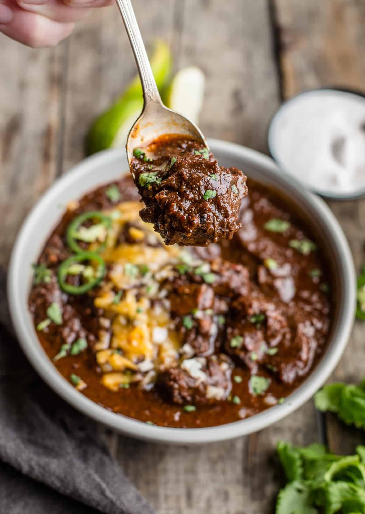 Autentica Ricetta del Chili Texano – (Senza Fagioli) 7 Un cucchiaio pieno di chili