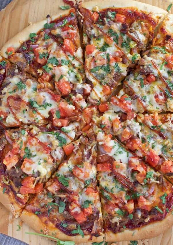 Le 10 migliori ricette con gli avanzi di punta di petto 12 Pizza di Brisket Affumicato