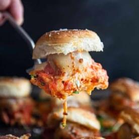 Facili Mini Panini con Polpette Grigliate — E gli Indispensabili per il Rientro a Scuola 9 Un singolo slider di polpetta italiana
