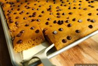 Cozy Pumpkin Chocolate Chip Bars