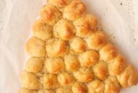 Festive Pull-Apart Cheesy Tree Bread
