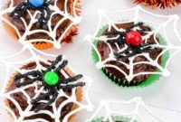 Creepy Crawly Cupcakes