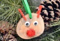 Rudolph’s Rustic Wood Slice Christmas Decor