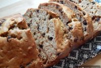 Moist Chocolate Chip Zucchini Loaf