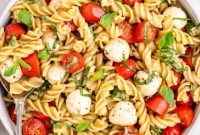 Refreshing Caprese Pasta Salad