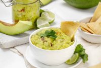 This Must-Try Weight Watchers Guacamole