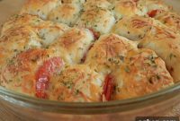 Cheesy Pizza Pull-Apart Bliss
