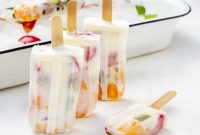 Your Family Will Crave These Healthy Yogurt & Fruit Ice Pops