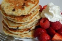 Fluffy Banana Oatmeal Chocolate Chip Pancakes
