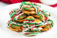 Festive Pretzel Poppers