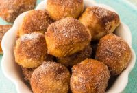 Air Fryer Cinnamon Pretzel Poppers