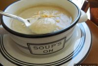 Hearty Cauliflower, Leek & Potato Soup