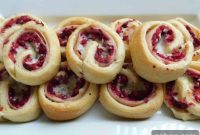 Festive Turkey Cranberry Swirls