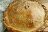 Easy Two-Ingredient Crust Apple Pie