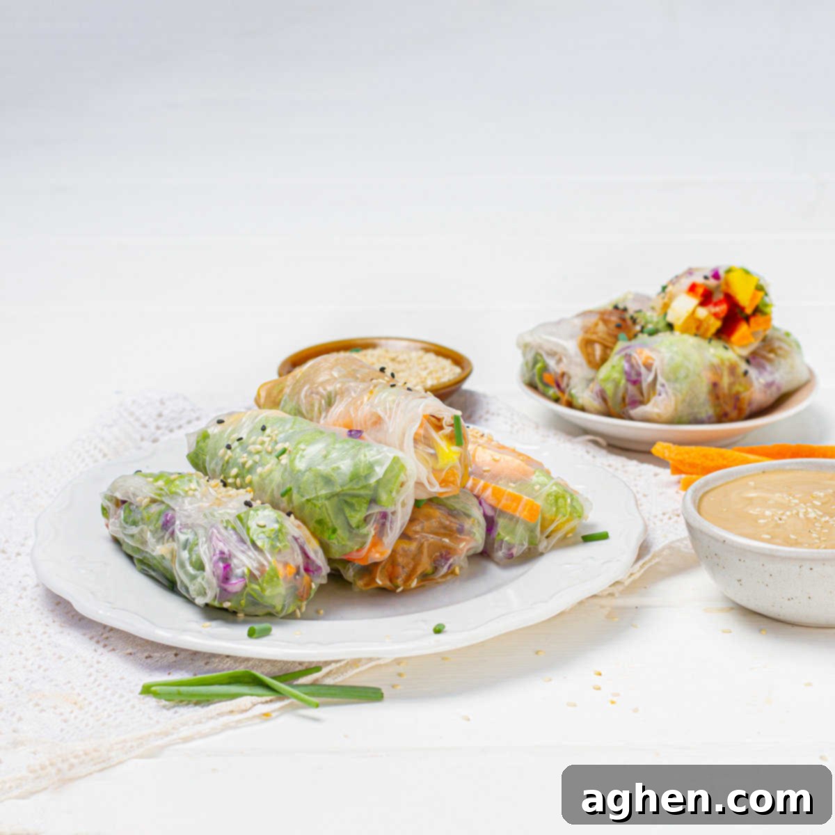 Scrumptious & Smart: 100 Weight Watchers Recipes 38 Spring Rolls served in a plate