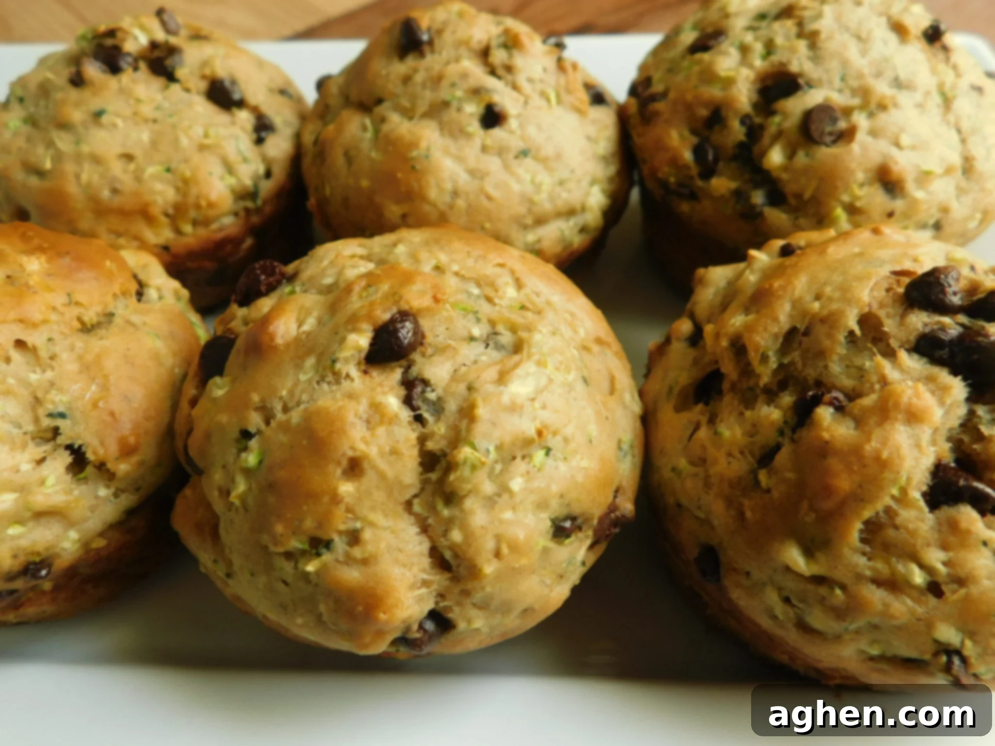 Scrumptious & Smart: 100 Weight Watchers Recipes 48 chocolate zucchini muffins