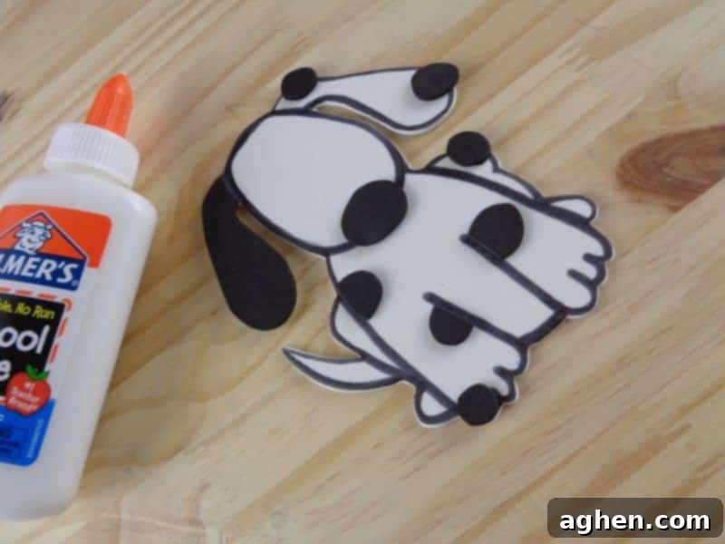 Letter D is for dog craft with printable - part of our letter of the week craft series, designed to foster letter recognition in toddlers and preschoolers.