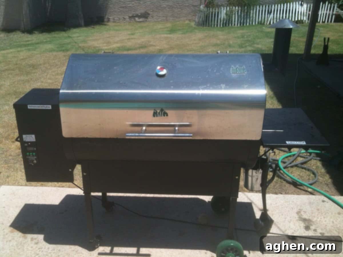 Your Ultimate Green Mountain Pellet Grill Buying Guide 2 Green Mountain Grill Pellet Grill sitting outside ready to cook, a perfect blend of modern and traditional cooking