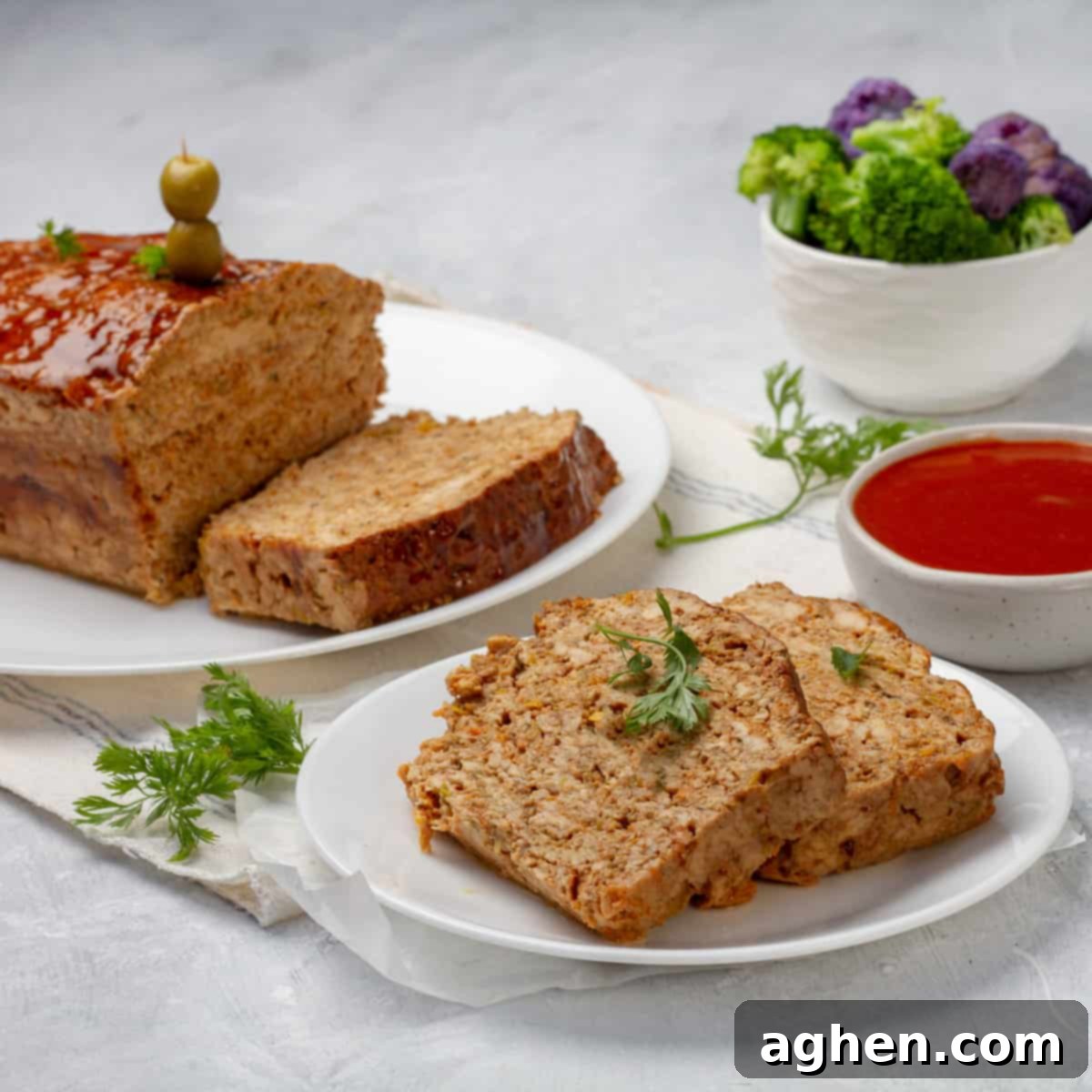 Easy Guilt-Free Turkey Meatloaf 2 Lightened-up turkey meatloaf with a sugar-free tomato glaze.