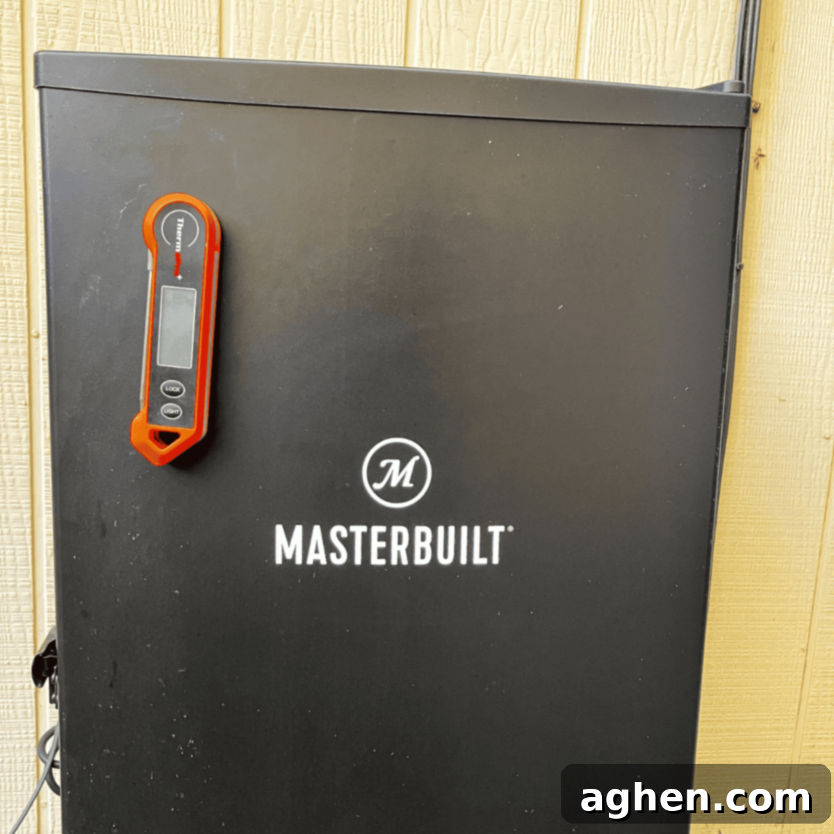 Thermometer on side of masterbuilt smoker