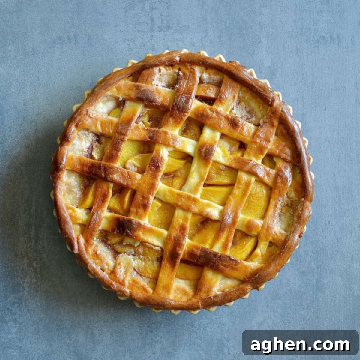 Overhead image of baked weight watchers peach pie