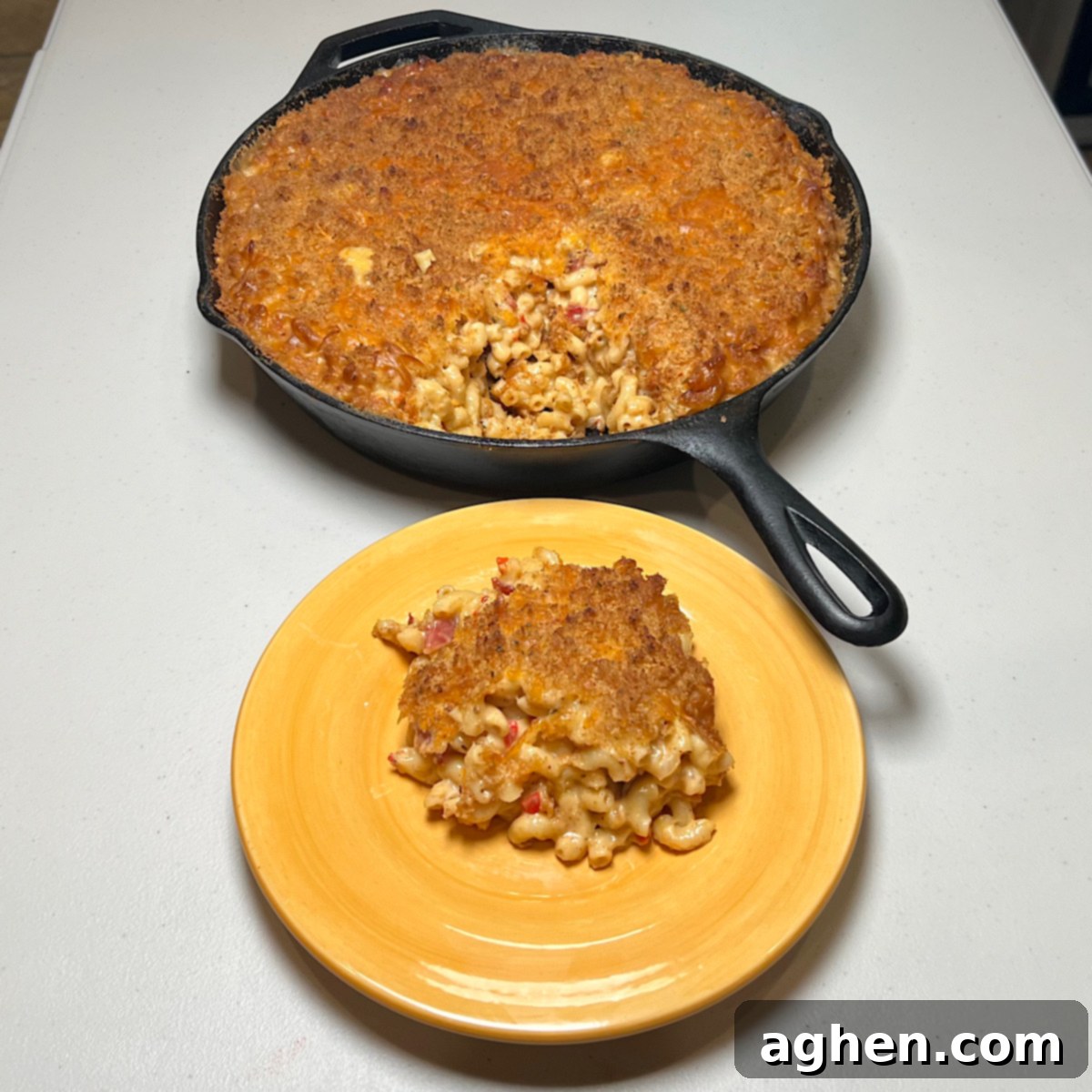 finished mac and cheese with single serving
