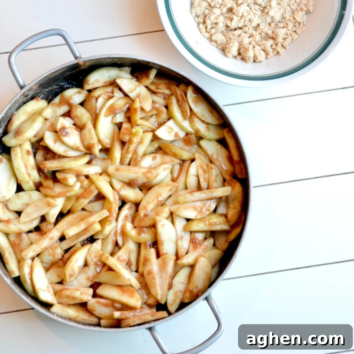 Your Lighter Fall Favorite: Weight Watchers Dutch Apple Pie 5 Close-up of apple pie filling cooking in a pot on the stovetop