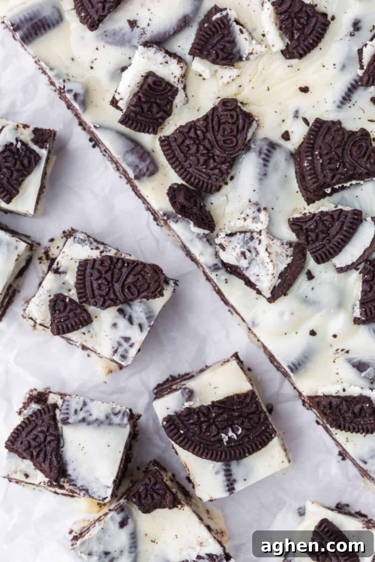 Overhead photo of 3 ingredient oreo fudge being sliced.