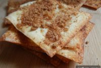 Golden Apple Cinnamon Crisps