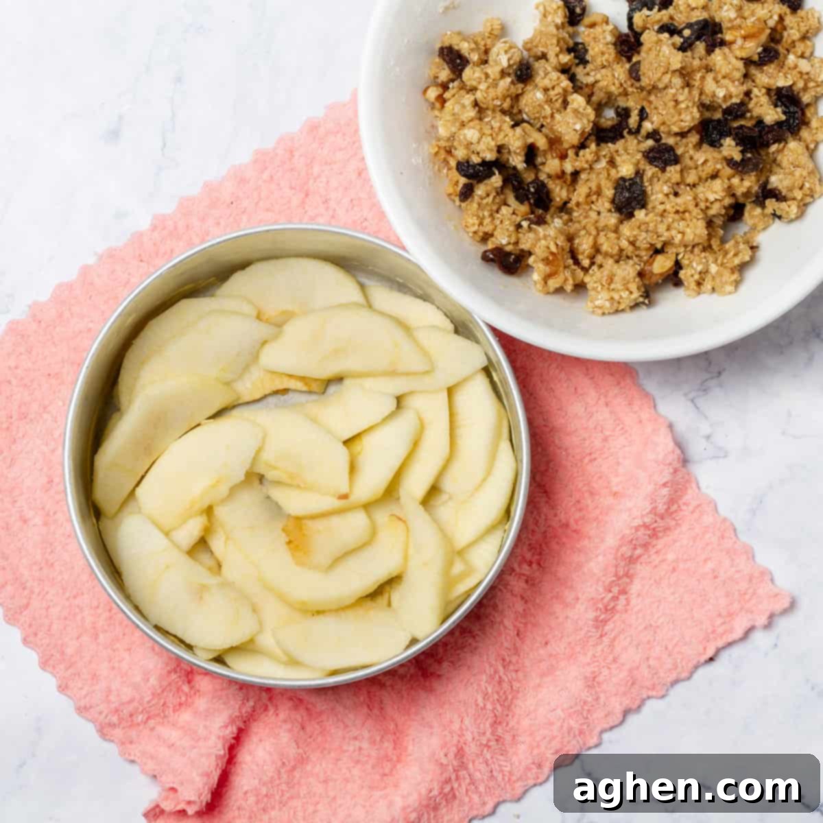 Discover Your New Favorite Weight Watchers Apple Crumble 6 Sliced apples arranged in baking dish