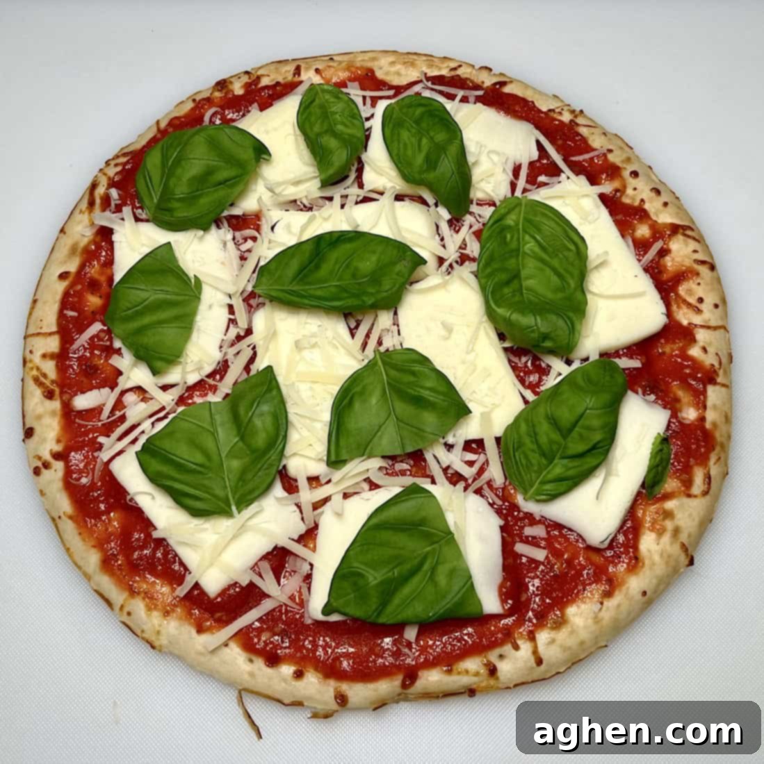 Weber Izgarasında 5 Adımda Mükemmel Pizza Tarifi 10 pizza crust with basil