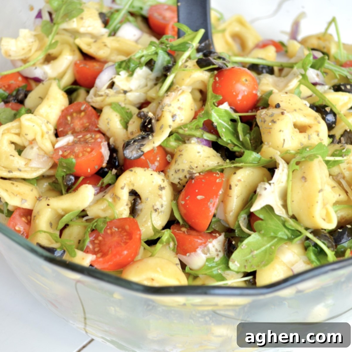 Smart Tortellini Salad 5 Upclose of tortellini salad in a bowl before chilling